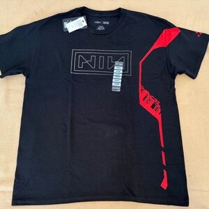 Disney NIN Nine Inch Nails Tron Ares T-Shirt Hot Topic Exclusive Mens Size M NEW